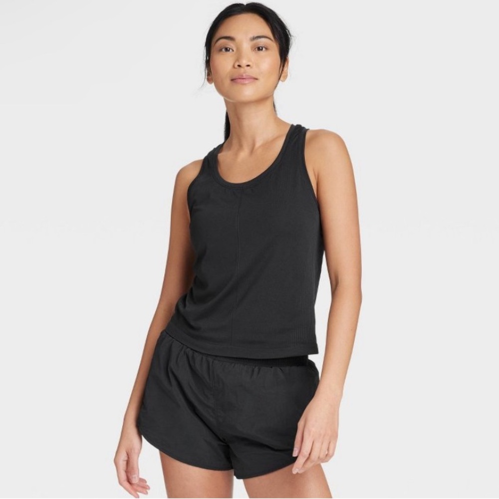 New Women's Seamless Tank Top - All In Motion
Black Small